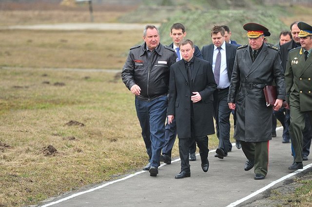 Рогозин прострелил себе ногу на съемках