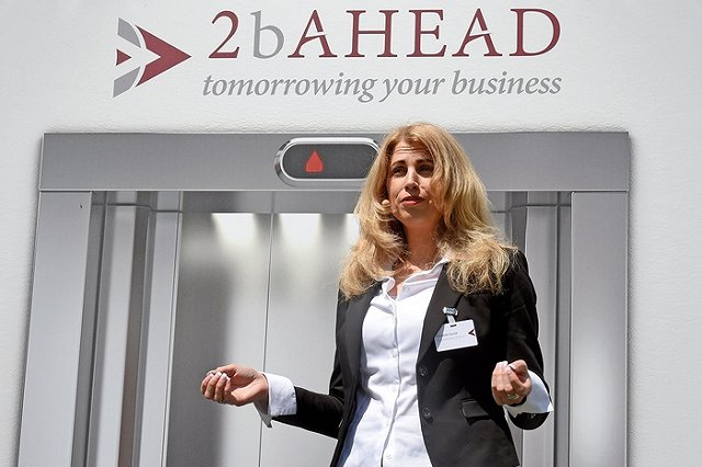 Первая женщина, изменившая гены ради вечной молодости, приехала в Москву