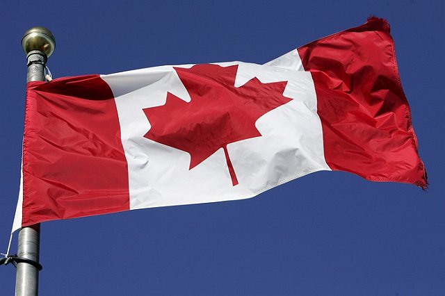 Опасаясь депортации из США, беженцы устремились в Канаду