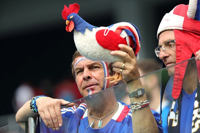 Екатеринбуржцам предлагают в знак протеста весь день носить с собой игрушки