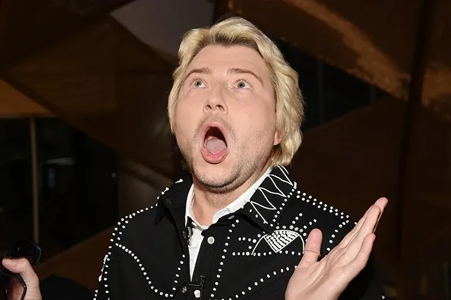 СМИ сообщили о нетрезвой клоунаде Баскова и Киркорова в Узбекистане