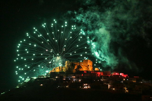 В Греции во время празднования Пасхи телеоператор погиб из-за пиротехники