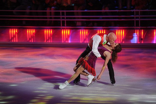 Cоведущий Урганта тайно женился на украинке