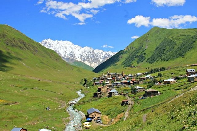 Премьер Грузии оценил ущерб от запрета авиасообщения с Россией в $60 млн