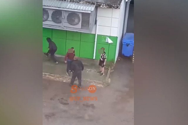 В Свердловской области школьники жестоко избили мужчину