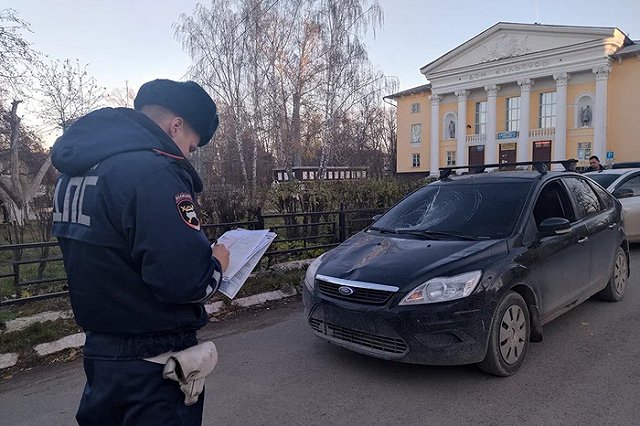 В Сысертском районе девушка за рулем «Форд Фокус» насмерть сбила пожилую женщину