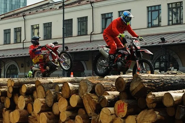 Алкоголь под запретом, город перекрыт: в Екатеринбурге пройдет фестиваль «Движение». Что нужно знать