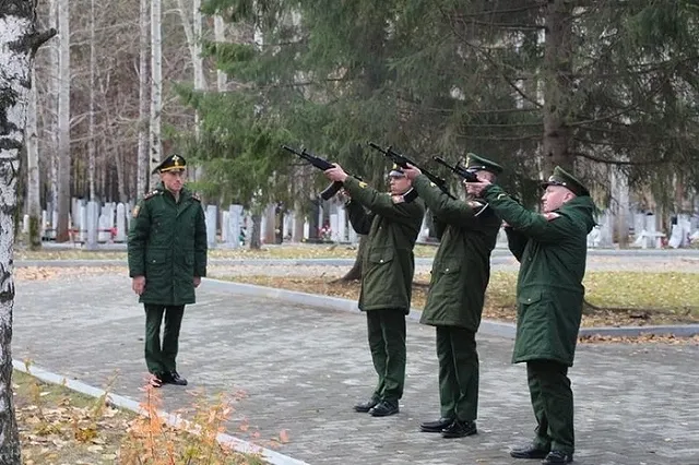 В Нижнем Тагиле сегодня прощаются с погибшего в ходе спецоперации 24-летним ефрейтором