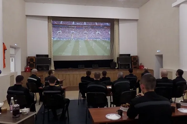 В нижнетагильской ИК № 13 для экс-силовиков открыли спортбар для просмотров ЧМ