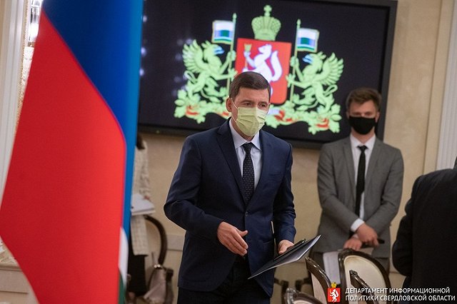 «Усилить контроль»: Куйвашев пригрозил вернуть ограничения в Свердловской области