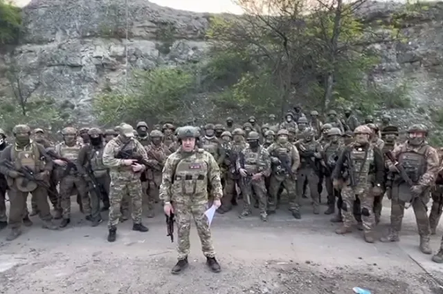 Пригожин заявил, что прекращает операцию «Бахмутская мясорубка» из-за нехватки снарядов