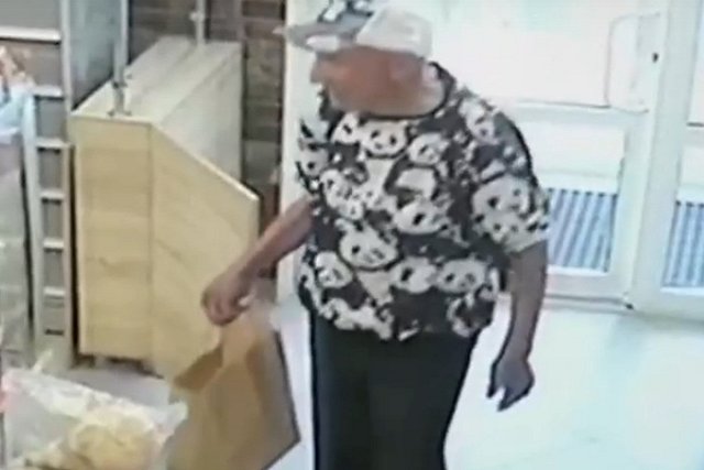 В екатеринбургском храме бездомный обокрал прихожанку (ВИДЕО)