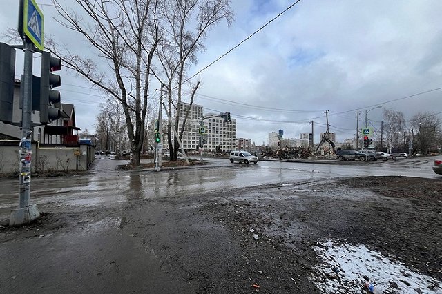 Мэрия Екатеринбурга прекратила сотрудничество с крупным дорожным подрядчиком