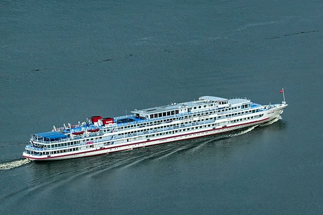 Минимальную сумму долга для выезда из России увеличат