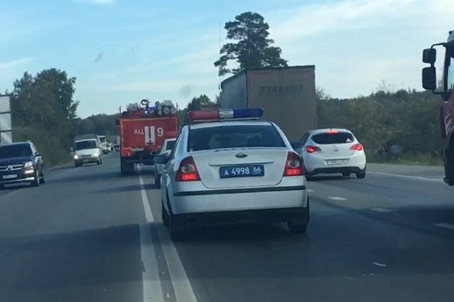 ГИБДД использовала в операции «Маяк» пожарный автомобиль. Результат — тот же