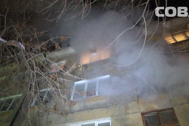Сегодня ночью неадекватный екатеринбуржец пожег квартиру факелом