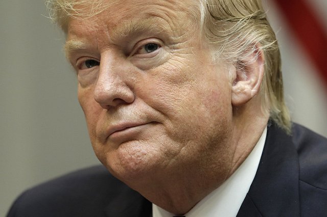 Трампа обвинили в злоупотреблении фотошопом