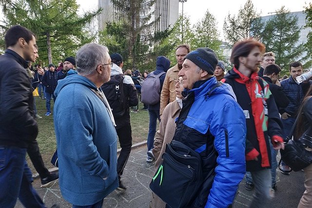 Зарегистрирован первый кандидат на довыборы в ЗакСО