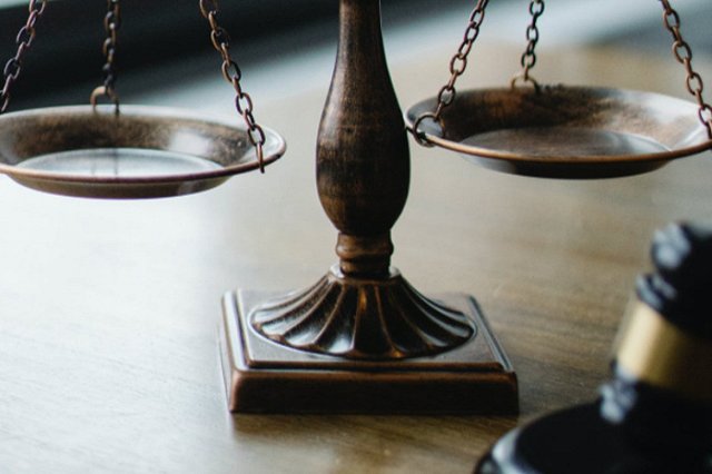 Прокуроры доказали неправоту «Уральских авиалиний» в истории с инвалидным креслом