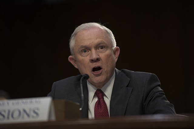 «Фабрика троллей» потратила на работу в США около $2,3 млн