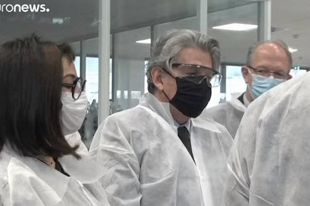 Еврокомиссар заявил, что ЕС не нужна вакцина «Спутник V»