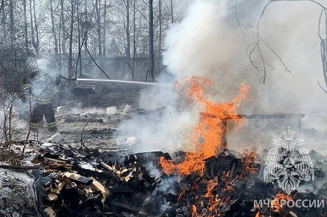 Уральский школьник покончил с собой в день рождения из-за того, что случайно сжёг дом бабушки