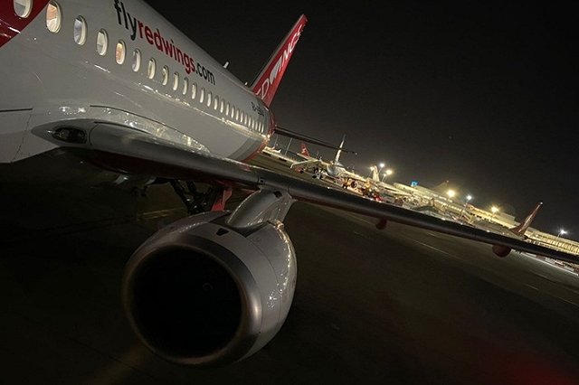 У самолёта «Уральских авиалиний» второй раз за двa дня отказал двигатель