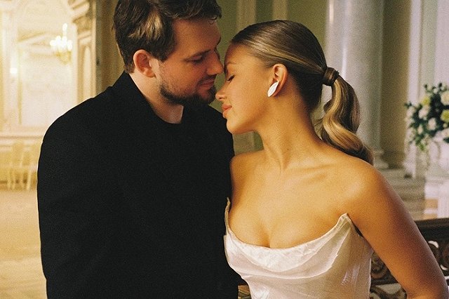 «Мисс Екатеринбург» вышла замуж за хоккеиста — фото