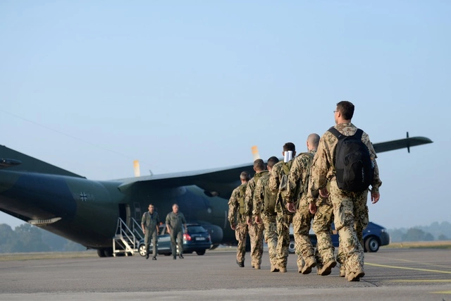 США направят на Украину 300 военных