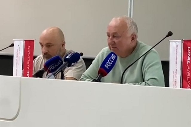 Пассажирам севшего в поле самолета «Уральских авиалиний» выплатят компенсации