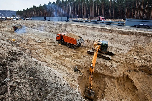 Пьяный первоуралец упал в карьер, пытаясь сделать селфи