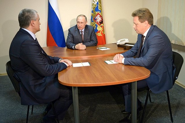 Крымские чиновники сочли наградой свое включение в санкционный список