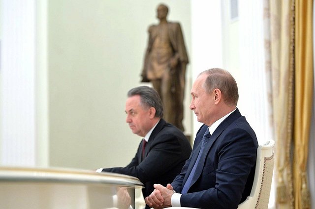 Политологи объяснили, почему Виталий Мутко ушел на повышение