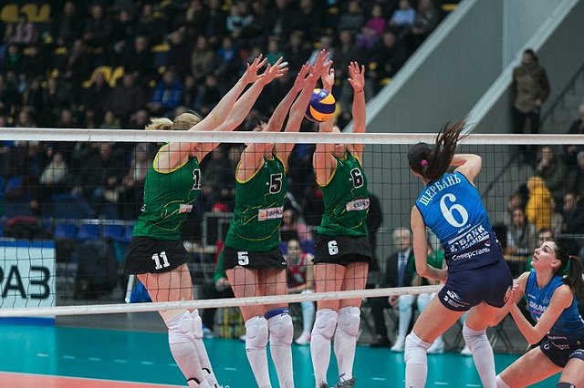 «Уралочка-НТМК» уступила столичному «Динамо»