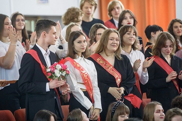 В Екатеринбурге установлен новый рекорд по количеству выпускников-стобалльников