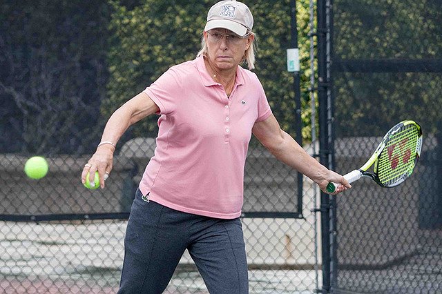 Мартина Навратилова призвала теннисистов-геев к каминг-аутам