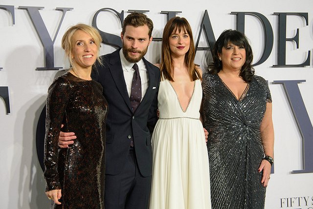 Режиссер «50 оттенков серого» отказалась снимать продолжение картины