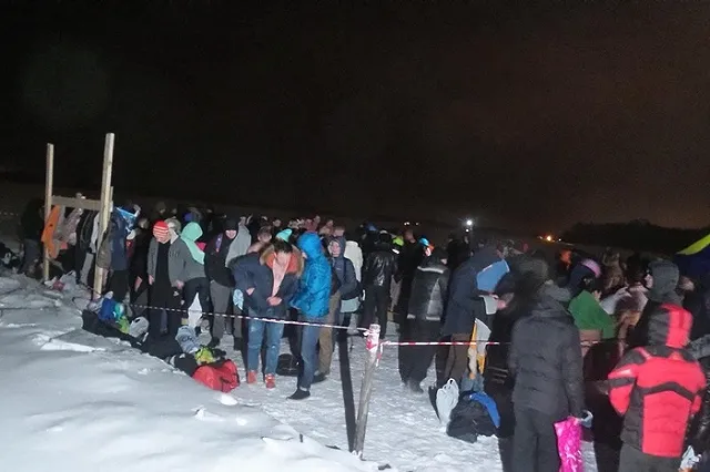 В Екатеринбурге ночью начались крещенские купания