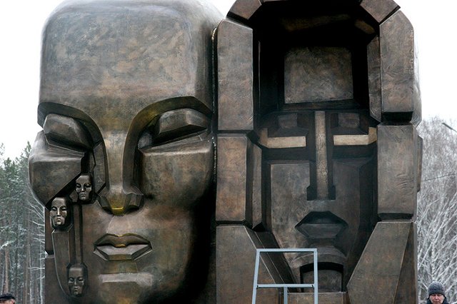 Место для установки модели «Масок Скорби» Эрнста Неизвестного выберут горожане