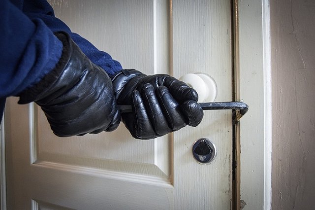 Десятки ограблений с начала года: в Екатеринбурге участились случаи квартирных краж