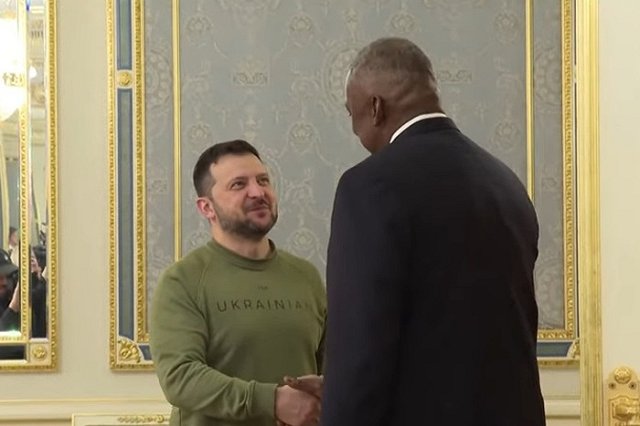 США назвали причину госпитализации главы Пентагона Остина