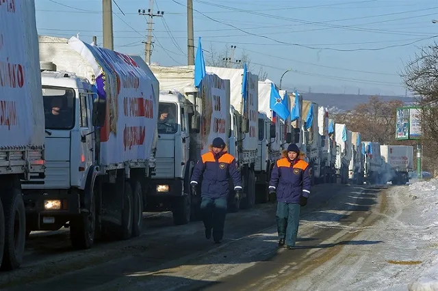 КамАЗ из гумколонны МЧС для Донбасса перевернулся в результате ДТП