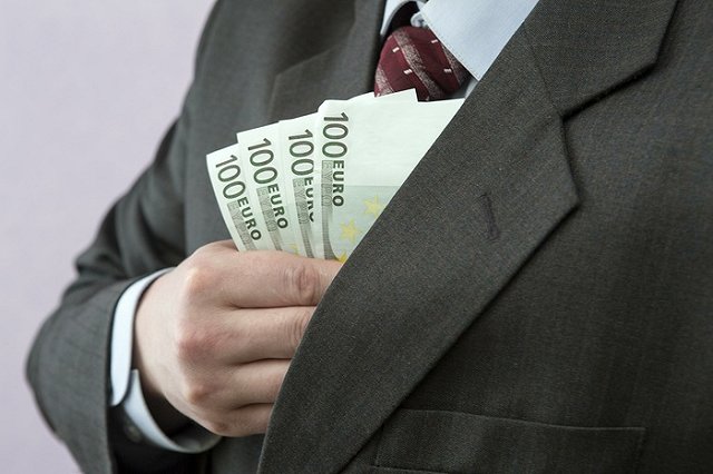 Свердловчане ожидают повышения зарплаты в 2018 году