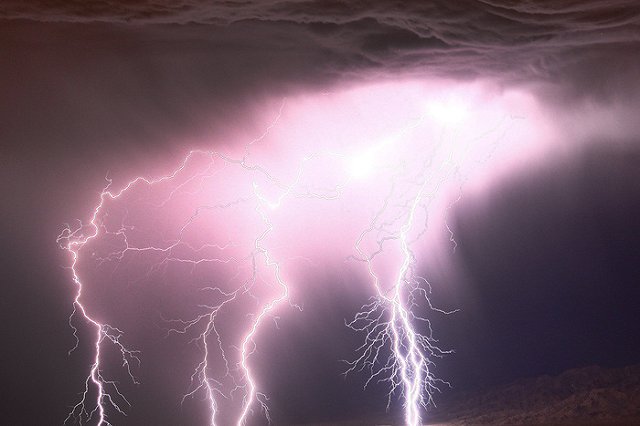 Гроза оставила без электричества Верхний Тагил