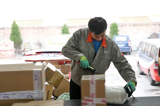 «Ты больная что ли?». Яндекс выяснил, что уральцы покупают онлайн