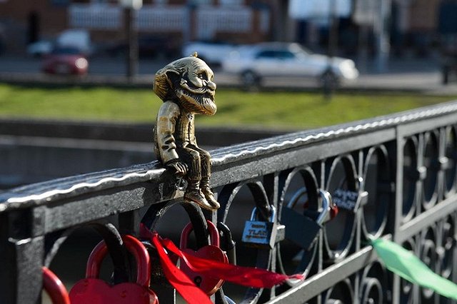 Судебные приставы Екатеринбурга передали маленького калининградца маме (ФОТО)