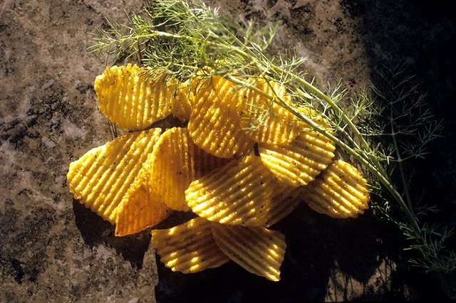 Правительство не поддержало законопроект о налоге на чипсы и газировку