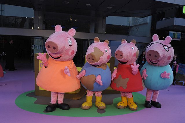 Подозреваемый в убийстве дочери обвинил в ее смерти «Свинку Пеппу»