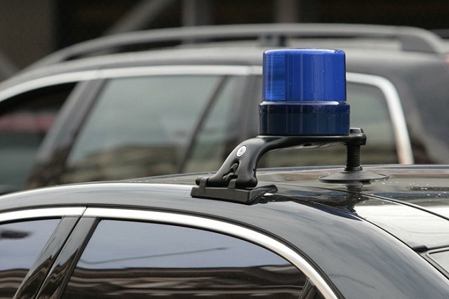 В Екатеринбурге внедорожник с номерами «АМР» лихачил на Макаровском мосту