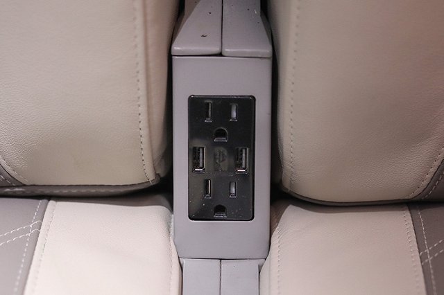 В Кольцово задержали посылку с флешкой из Китая. Покупательница пошла под суд